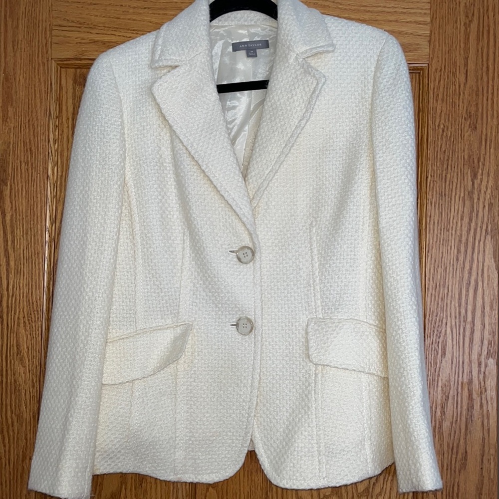 EUC ivory tweed Ann Taylor blazer